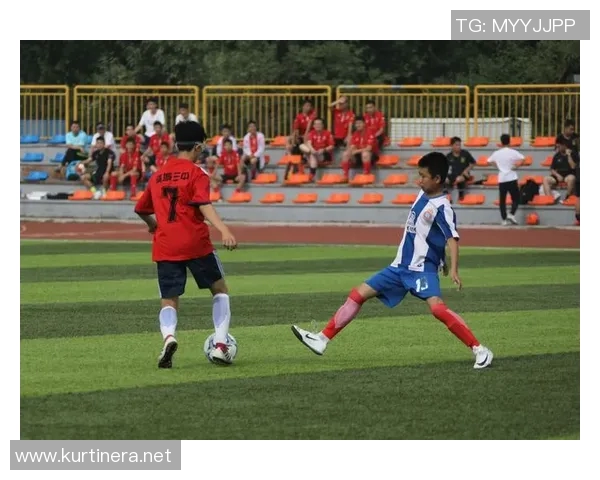 全球足球明星赛盛况空前各国球星齐聚一堂展现风采 全球足球明星赛盛况空前各国球星齐聚一堂展现风采