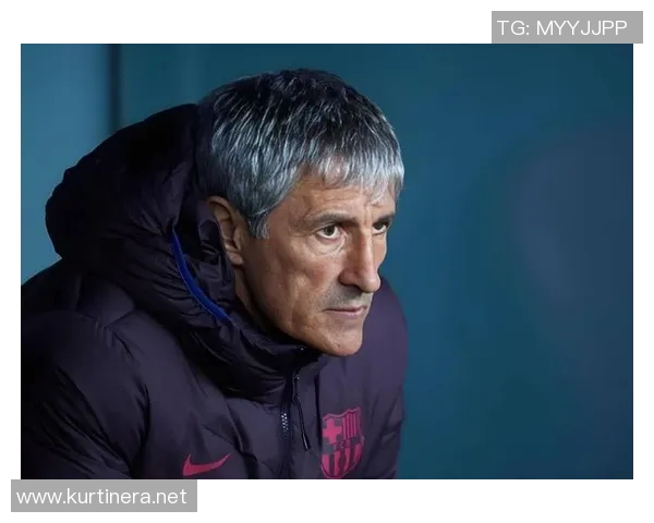 大爷畅谈足球明星背后的故事与人生哲学引发热议 大爷畅谈足球明星背后的故事与人生哲学引发热议