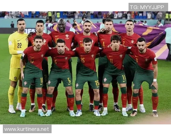 足球明星支持率分析揭示球迷心中最受欢迎的球员与球队影响力